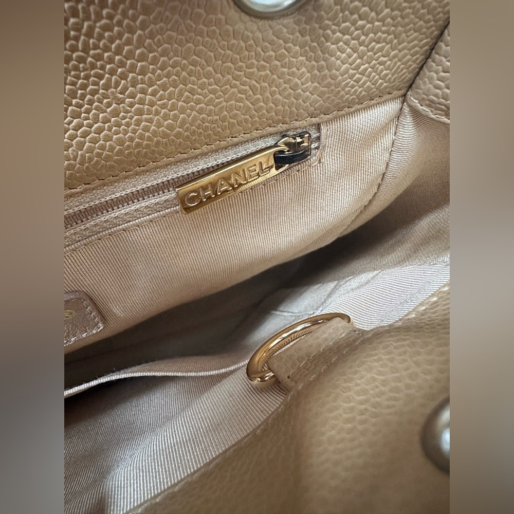 EUC💛Chanel Caviar Leather Petite Shopping Tote Beige - Picture 15 of 15